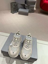 Picture of Balenciaga Shoes Women _SKUfw126976342fw